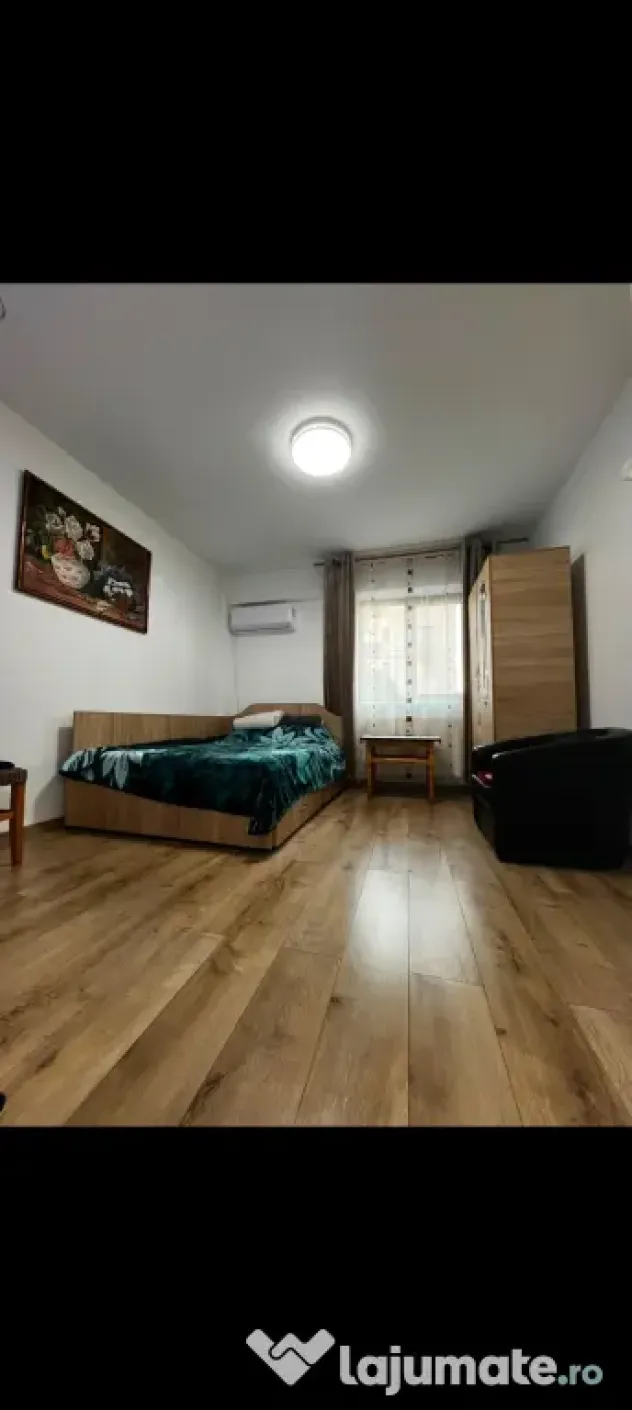 Apartament 1 camera+boxă +loc de parcare-persoana fizică
