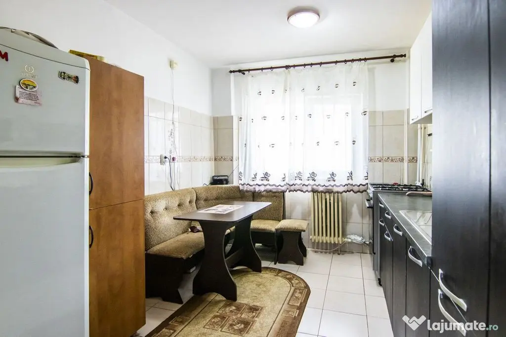Lujerului, 2 camere, c-tie 1978, 270 metri metrou, bucata...