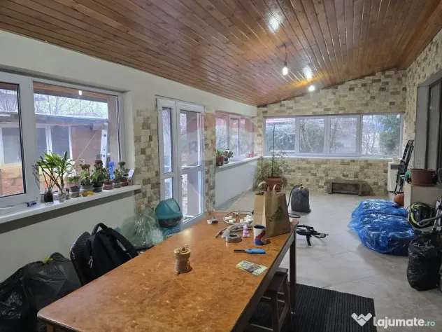 Casă Parter+Etaj, cu 7 camere | Bragadiru | toate utilit...