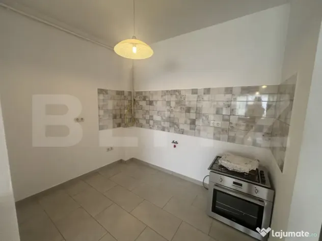 Apartament de vânzare, 43,5mp , etaj 2 , zona Carpati 2