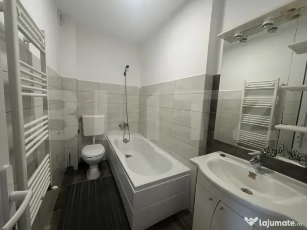 Apartament de vânzare, 43,5mp , etaj 2 , zona Carpati 2