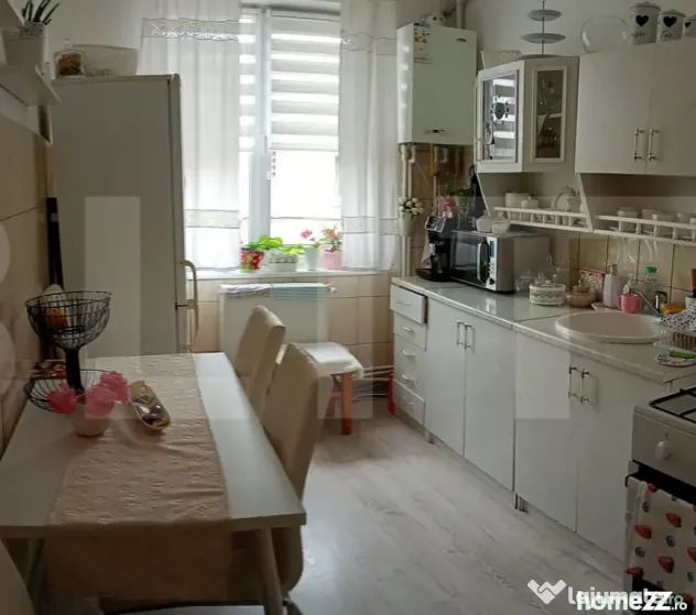 Apartament spatios cu 2 camera, 53 mp, zona Garii - Sfantu Gheorghe (Covasna)
