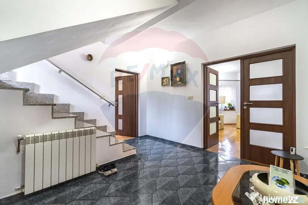 Comision 0% | Casa + Apartament in curte | Cristian - Cristian (Brasov)