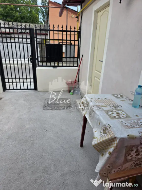 Casă cu 2 camere de vânzare – Palas, Constanța