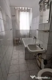 Garsoniera decomandata Nitu Vasile / Piata Sudului