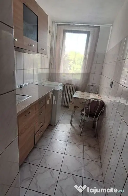 Garsoniera decomandata Nitu Vasile / Piata Sudului