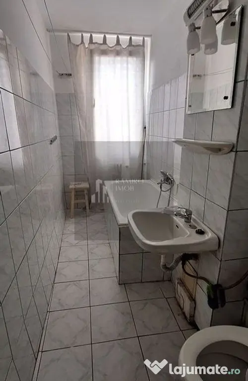 Garsoniera decomandata Nitu Vasile / Piata Sudului