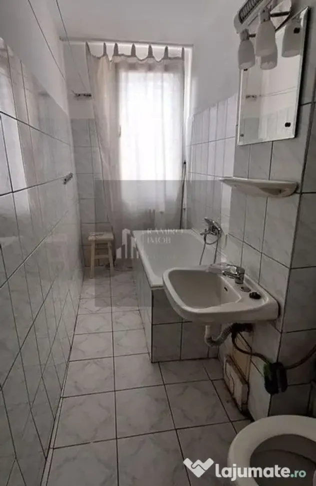 Garsoniera decomandata Nitu Vasile / Piata Sudului