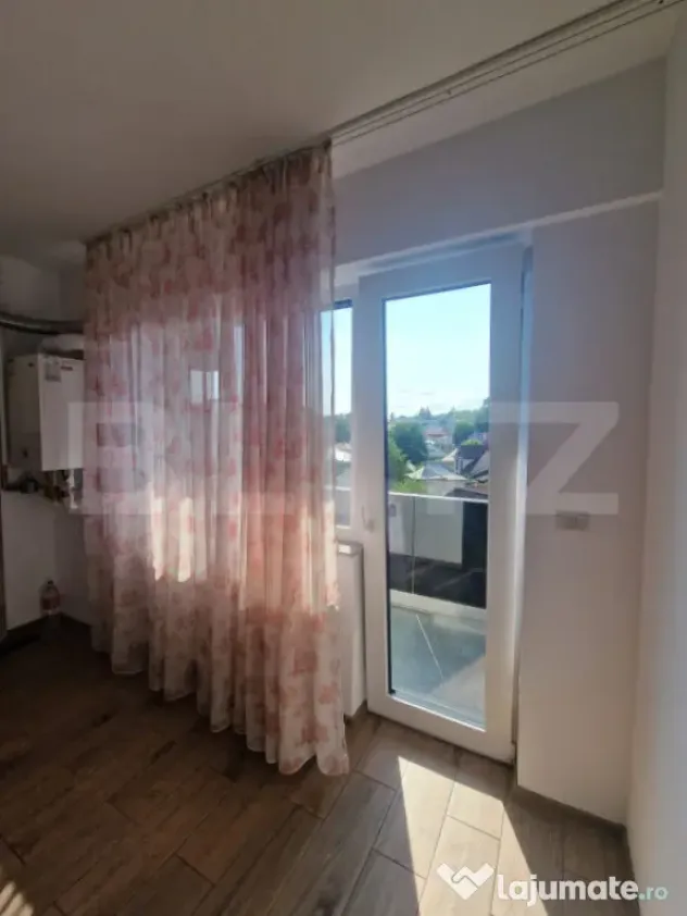 Apartament 3 camere, bloc nou, lift, zona Biserica Sf. Ioan
