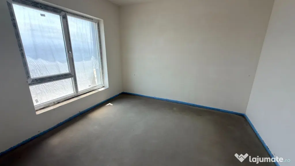 Casa moderna 4 camere + 300mp teren Sura Mică