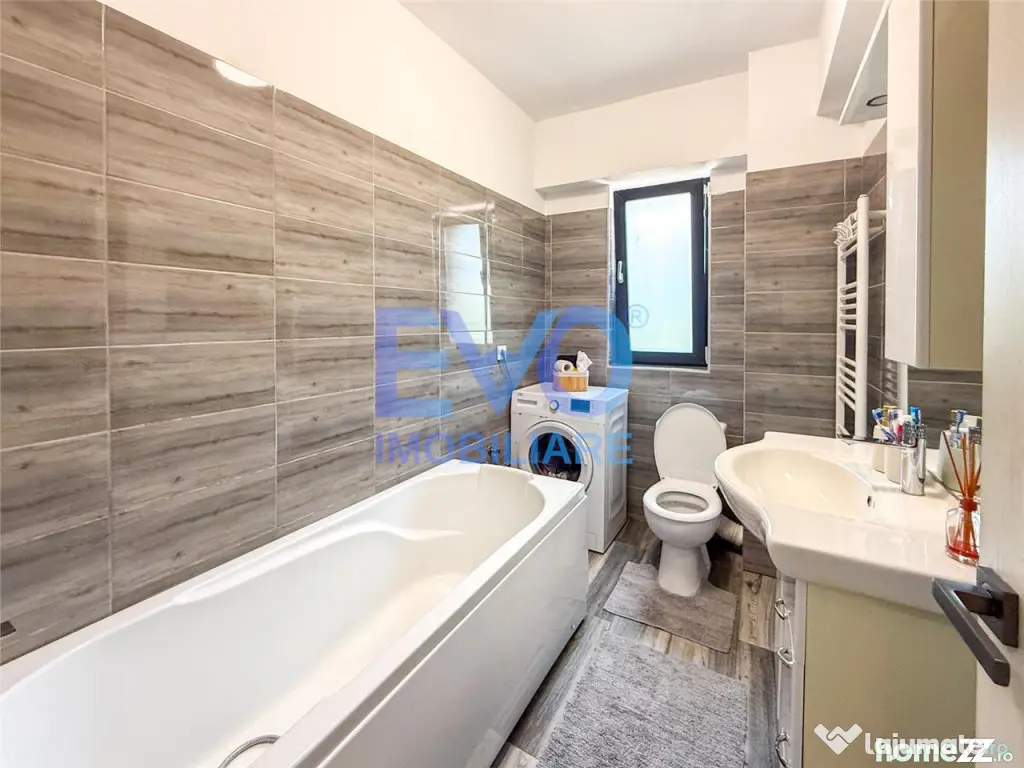 Apartament cu 2 camere, etajul 1, decomandat, geam la baie, - Rediu (Iasi)
