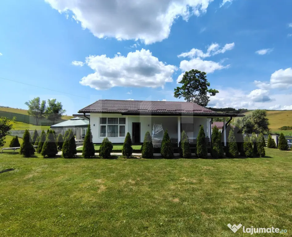 Casă individuală în natură, 4 camere, teren 1400mp, în