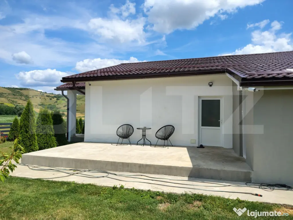 Casă individuală în natură, 4 camere, teren 1400mp, în