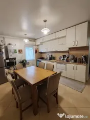Apartament 2 camere decomandat, etaj 1, zona Școlii Dimitri 