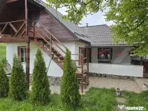 Casă 70 mp, teren 1.400 mp și anexă 100 mp, zona Fărăg?