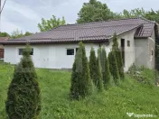 Casă cu teren 1.400 mp și anexă 100 mp în Fărăgău – 