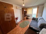Garsonieră cu bucătărie separată și balcon, zona străz