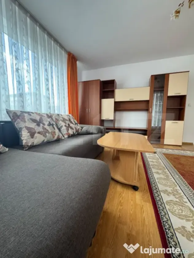 Apartament 2 camere, decomandat, zona Eroilor
