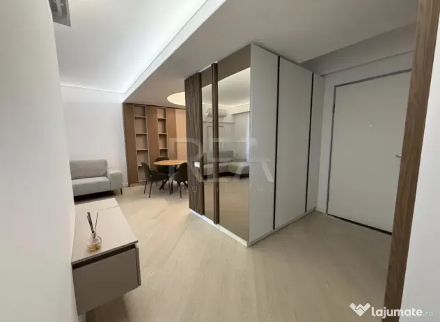 Apartament 3 camere | Complex Cortina North | Loc de parcare