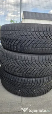 Vand 3 cauciucuri 195 65 R15 nokian