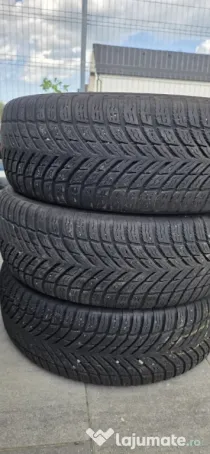 Vand 3 cauciucuri 195 65 R15 nokian
