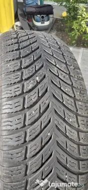 Vand 3 cauciucuri 195 65 R15 nokian