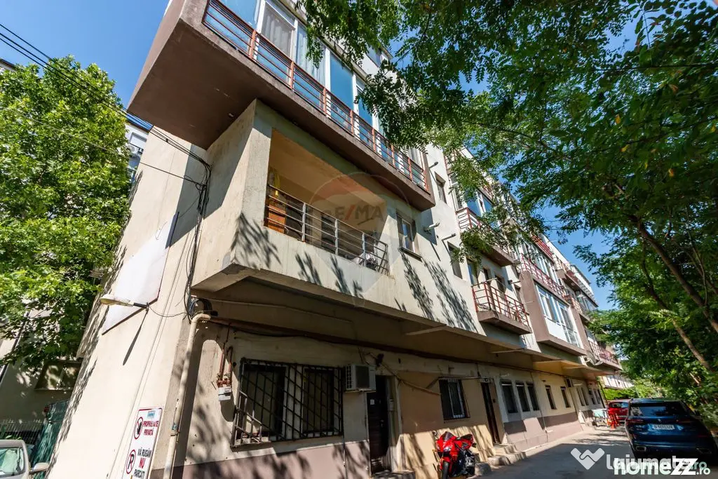 Apartament cu 2 camere de vânzare în Popesti Leordeni