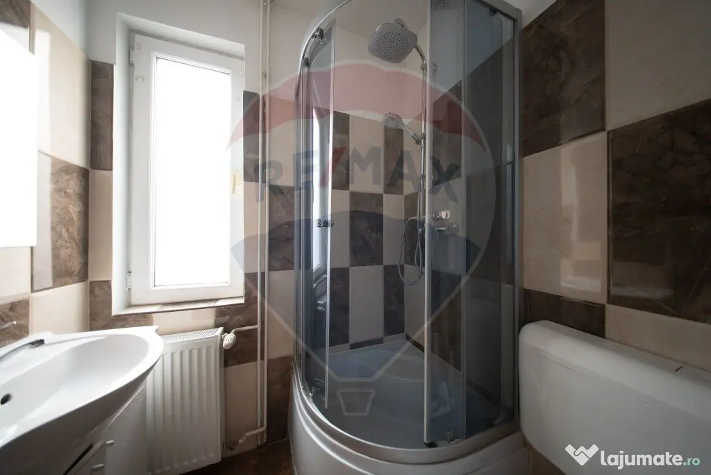 Garsoniera de vanzare in Confectii - etaj 1