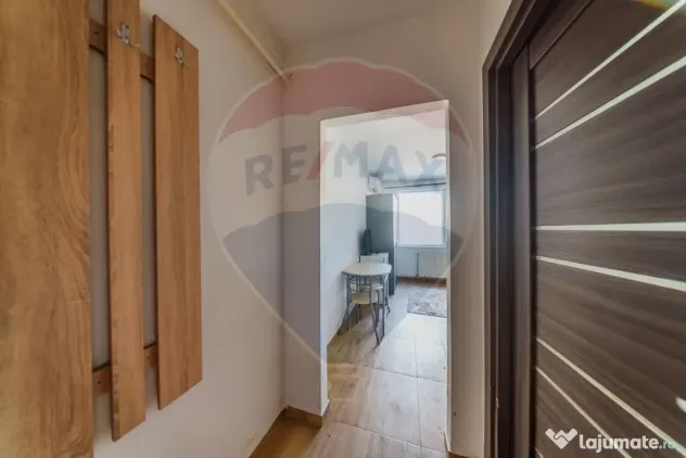 Garsoniera de vanzare in Confectii - etaj 1