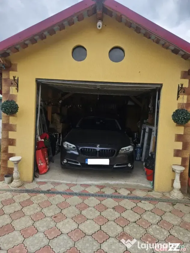 BMW Seria 5 520d Aut. Luxury Line
