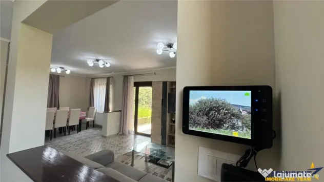 Casa rafinata,incantare peisagistica,garaj,securizare,Corunc