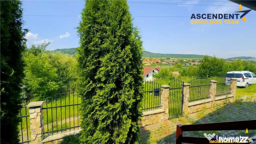 Casa rafinata,incantare peisagistica,garaj,securizare,Corunc