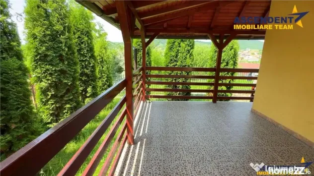 Casa rafinata,incantare peisagistica,garaj,securizare,Corunc