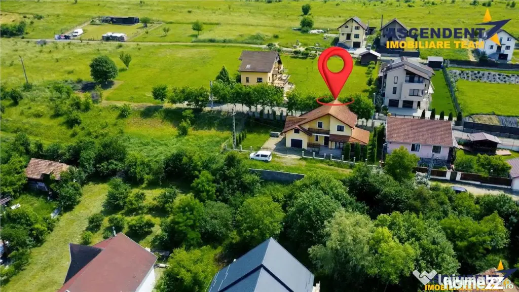 Casa rafinata,incantare peisagistica,garaj,securizare,Corunc