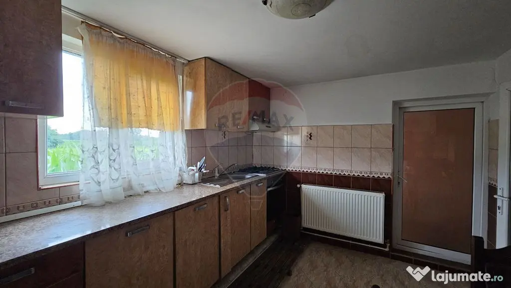 Casă / Vilă cu 5 camere de vânzare in Udești-Chilișe...