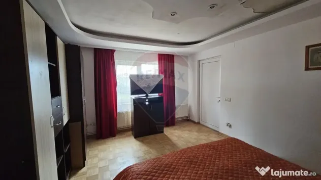 Casă / Vilă cu 5 camere de vânzare in Udești-Chilișe...