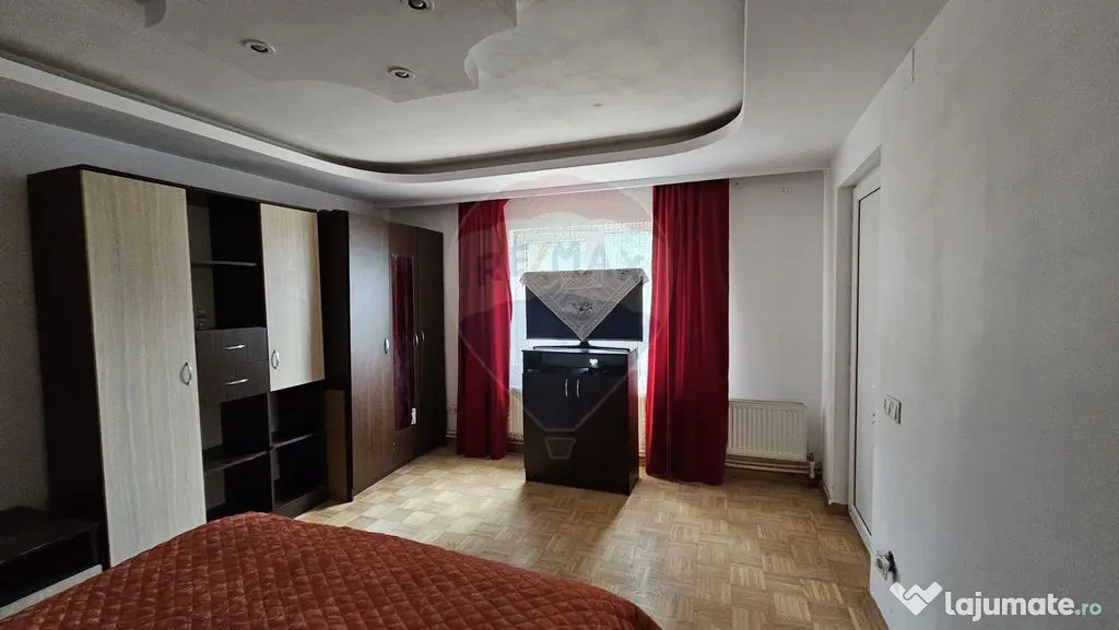 Casă / Vilă cu 5 camere de vânzare in Udești-Chilișe...