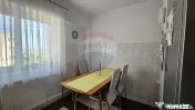 Apartament cu 3 camere decomandat de vânzare Burdujeni, ...