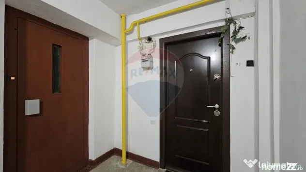 Apartament cu 3 camere decomandat de vânzare Burdujeni, ...
