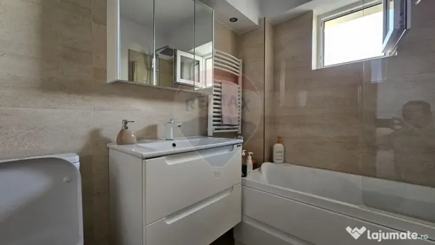 Apartament cu 3 camere decomandat de vânzare Burdujeni, ...