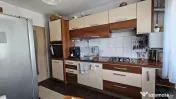 Apartament cu 3 camere decomandat de vânzare Burdujeni, ...