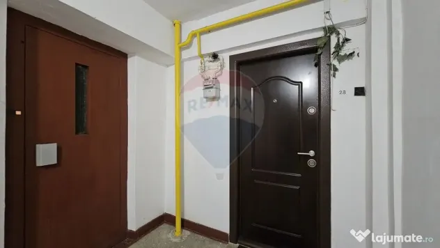 Apartament cu 3 camere decomandat de vânzare Burdujeni, ...