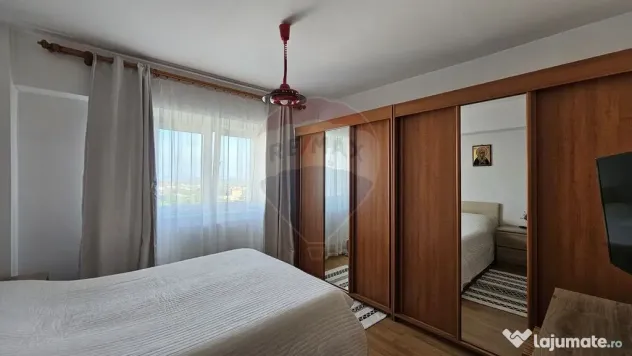 Apartament cu 3 camere decomandat de vânzare Burdujeni, ...