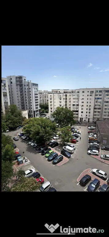Muncii decebal etaj 8