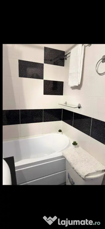 Muncii decebal etaj 8