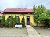Spatiu Comercial de Inchiriat / Salva - cu terasa si curte i