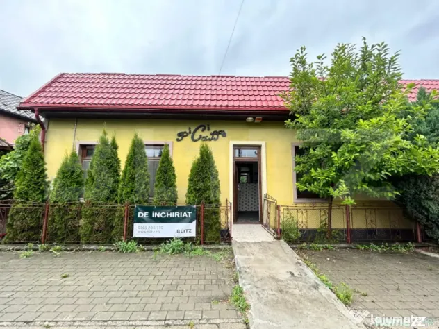 Spatiu Comercial de Inchiriat / Salva - cu terasa si curte i