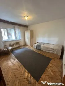 Apartament cu 3 camere decomandate, 76,5 mp, 2 băi in Manas