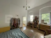Inchiriez apartament -2 camere - Central - 100 mp 