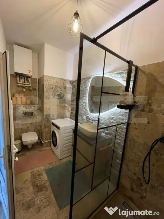 Inchiriez apartament -2 camere - Central - 100 mp